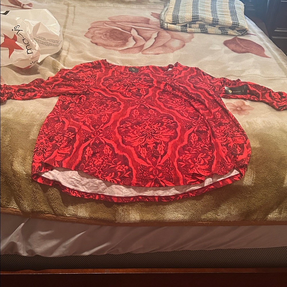 Stylish Red Floral Women's Top